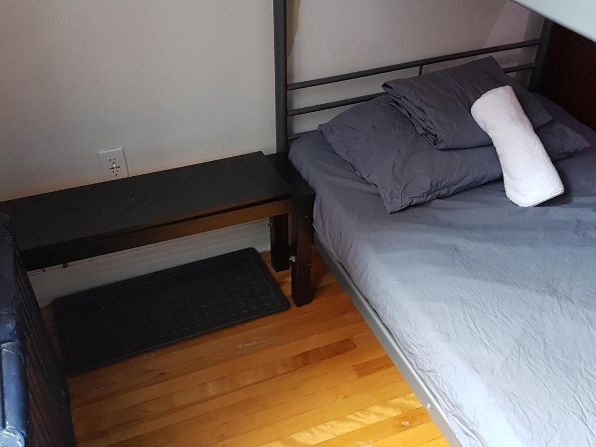 הוסטל מונטריאול Pied-A-Terre Mont-Royal מראה חיצוני תמונה